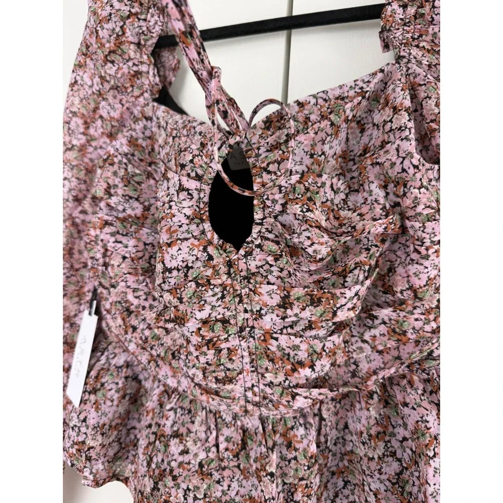 ASTR the Label‎ Floral Peplum Blouse Smocked Square Neck Dark Romance NWT Med